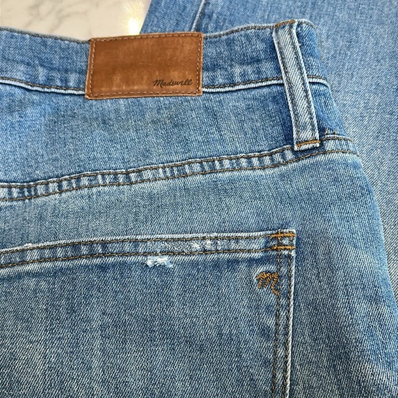Madewell The Slim Boy Jean Distressed Size 32 - Picture 9 of 10